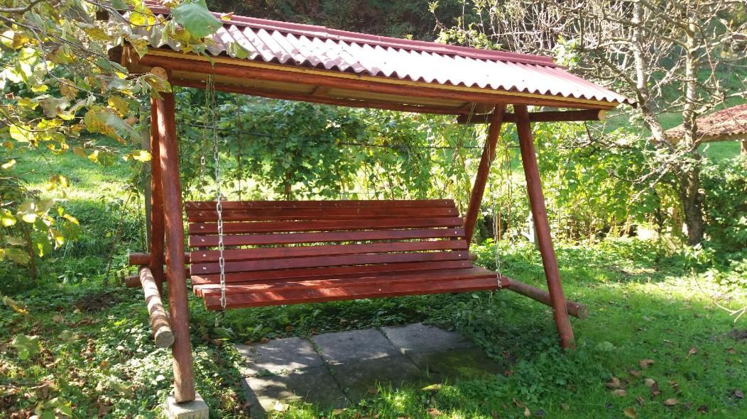 Dobrova Appartment Bezenica מראה חיצוני תמונה